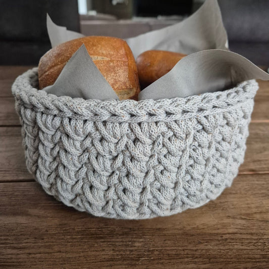 Handgehäkelter Brotkorb aus Baumwolle – handgemacht und nachhaltig aus recycelter Baumwolle - handgemacht von FRANZISWELT