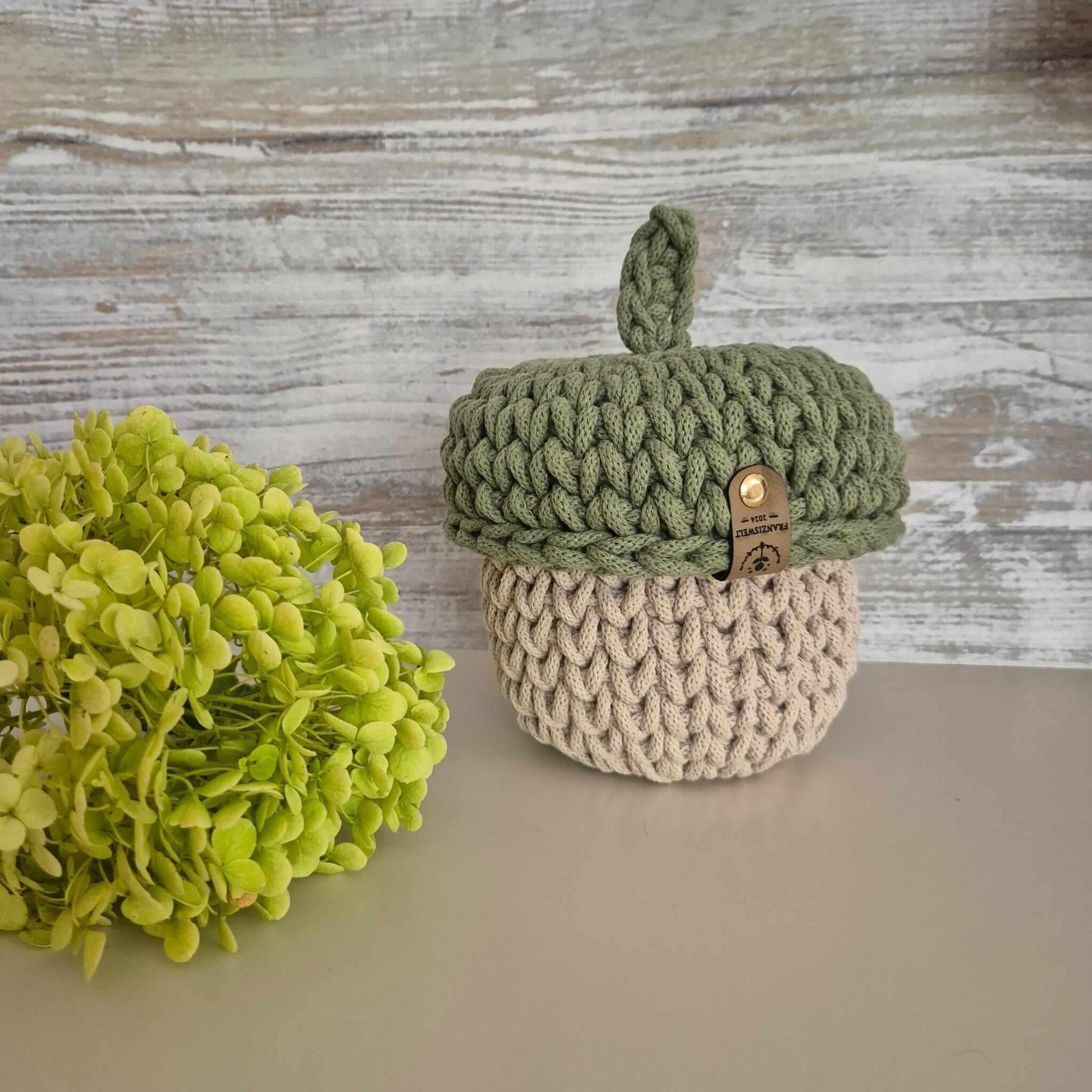 Eichel-Körbchen gehäkelt – handgemacht & nachhaltig - FRANZISWELT -2024-
