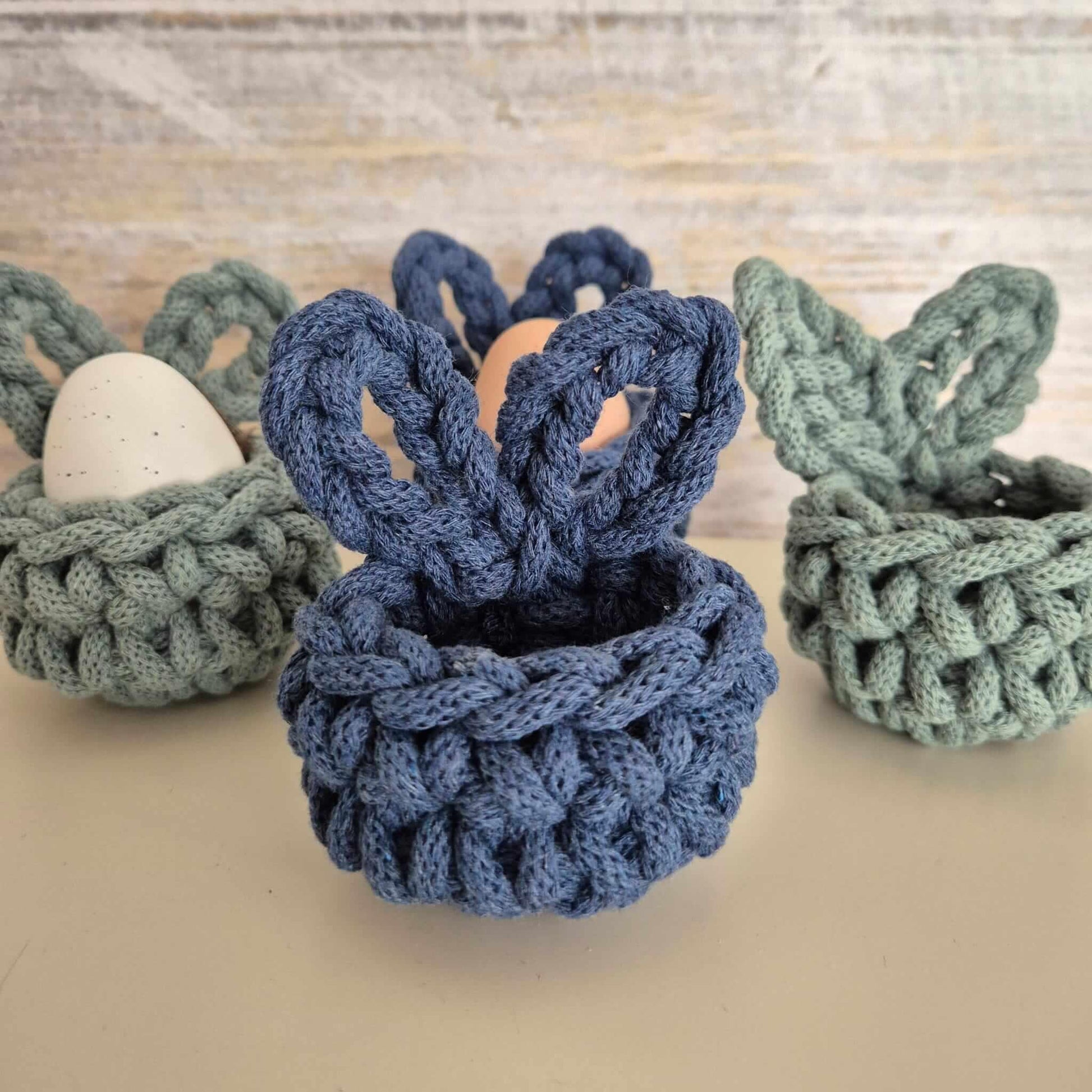 Hasen-Eierwärmer gehäkelt – nachhaltige Osterdeko aus Baumwolle - FRANZISWELT -2024-