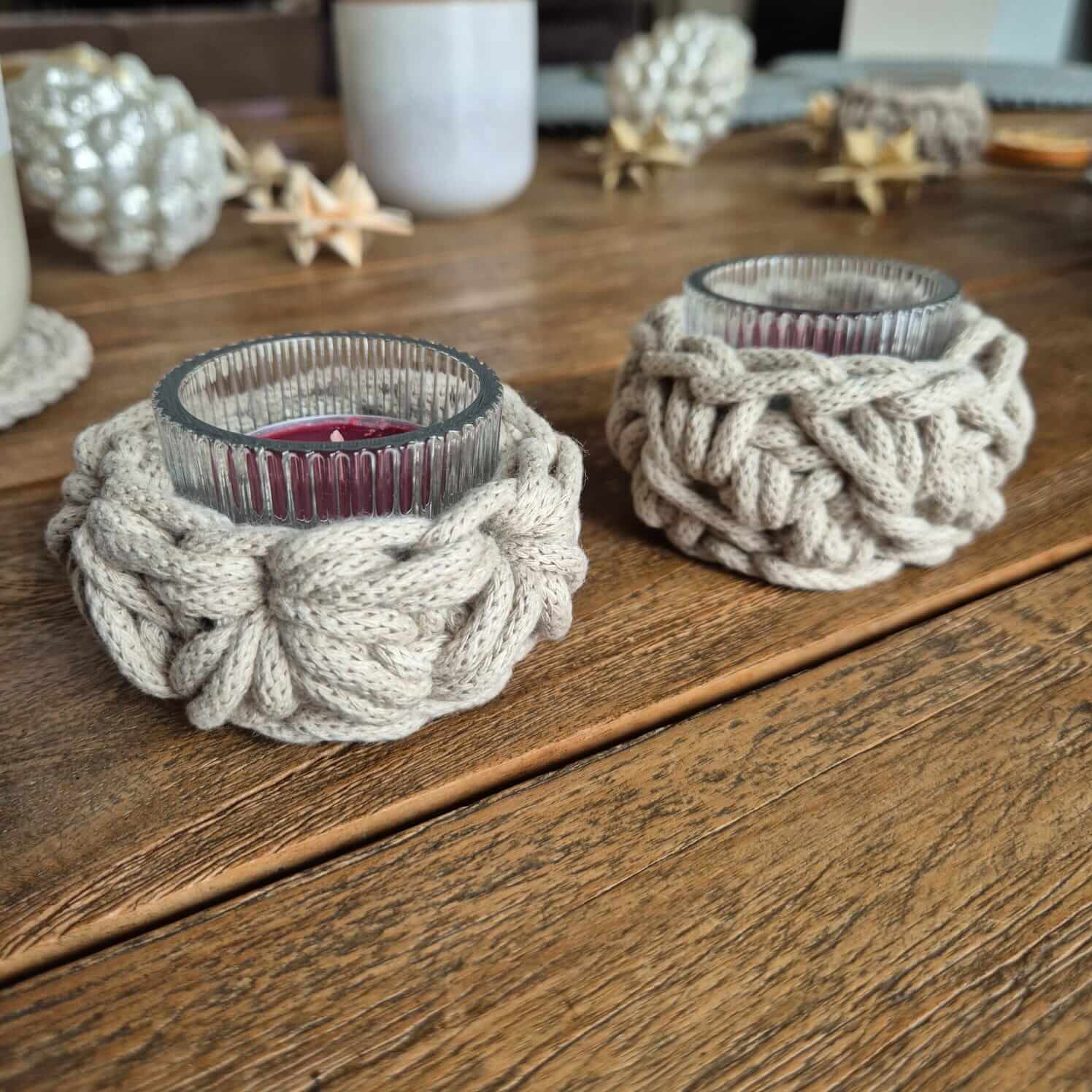 Gehäkelter Teelichthalter aus Baumwolle aus recycelter Baumwolle - handgemacht von FRANZISWELT - 2024 - 