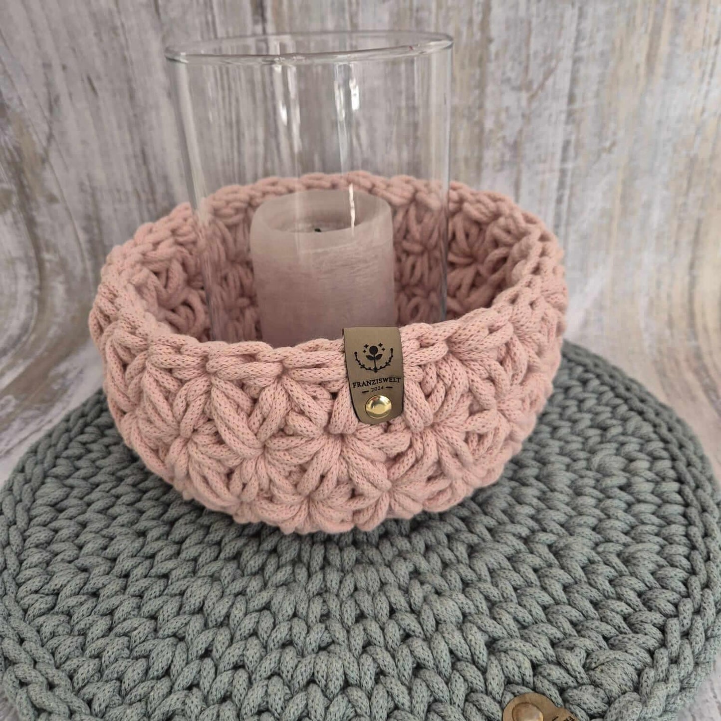 Häkelkorb mit Blumenmuster - FRANZISWELT -2024-