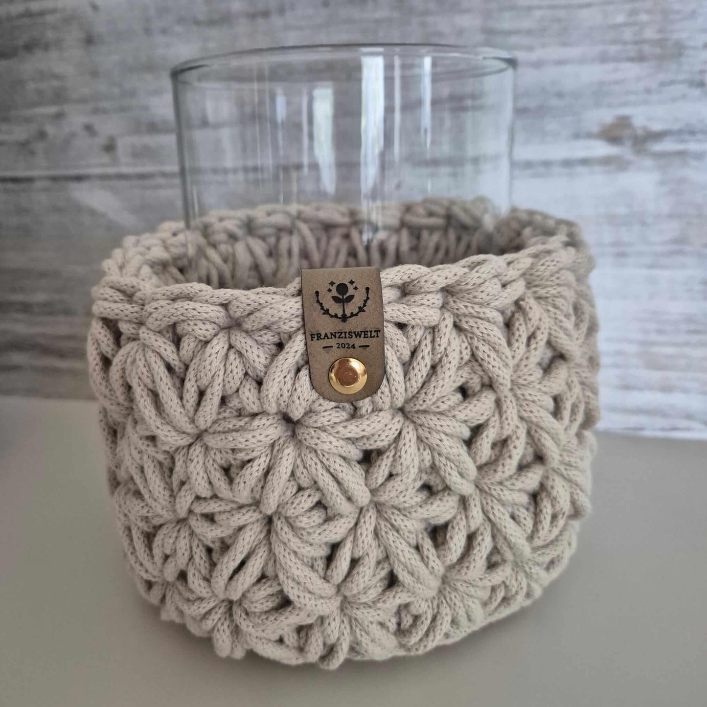 Häkelkorb mit Blumenmuster - FRANZISWELT -2024-