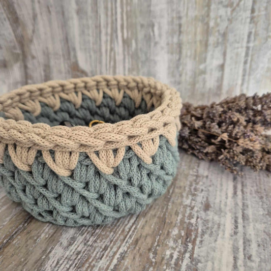 Zweifarbiger Häkelkorb zur Aufbewahrung - FRANZISWELT -2024-