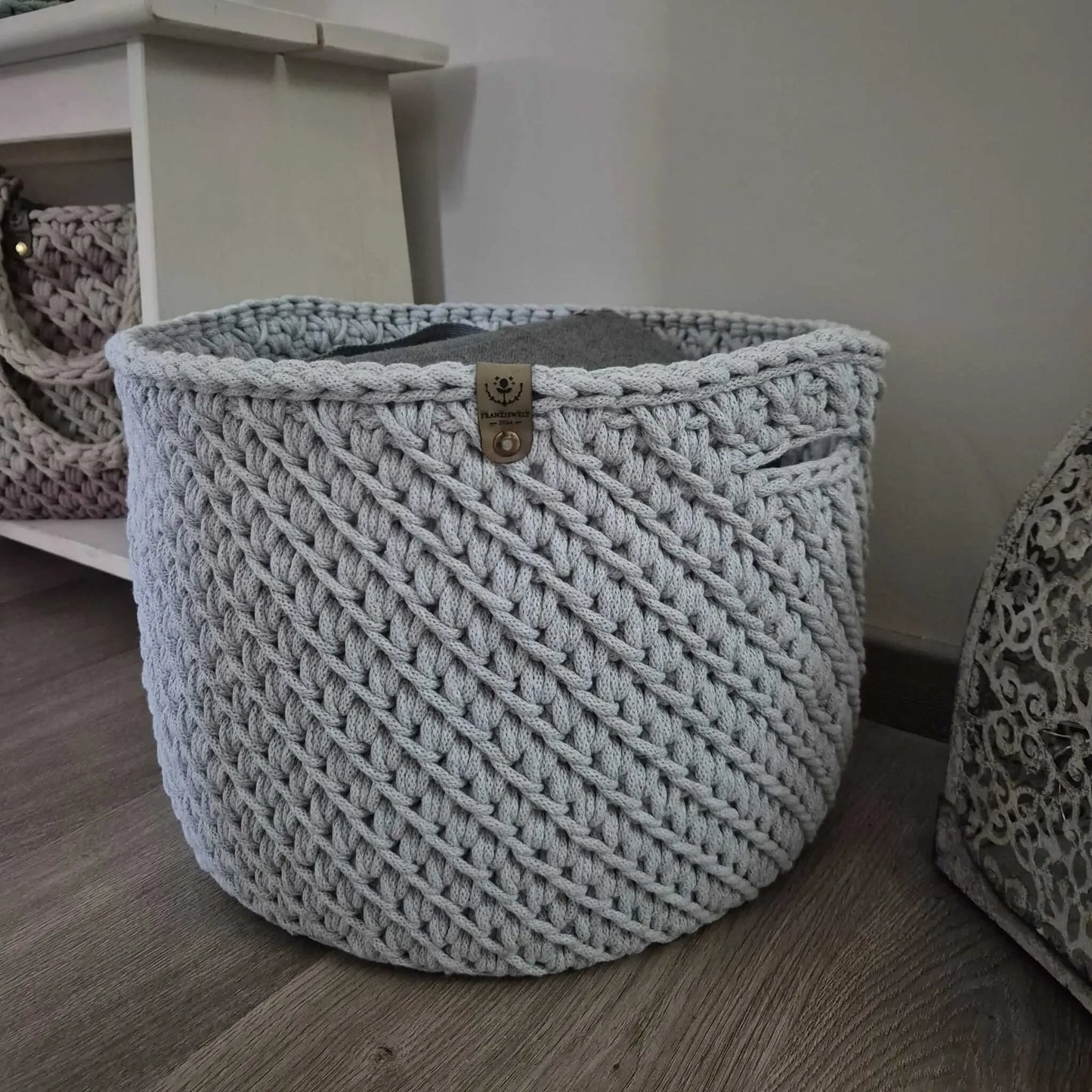 XL Häkelkorb – Handgemachte Aufbewahrung & Wäschekorb aus Baumwolle - FRANZISWELT -2024-