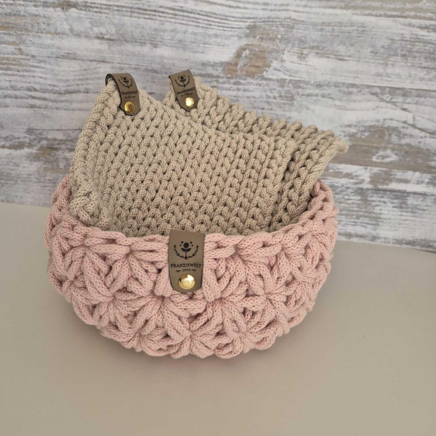 Häkelkorb mit Blumenmuster - FRANZISWELT -2024-