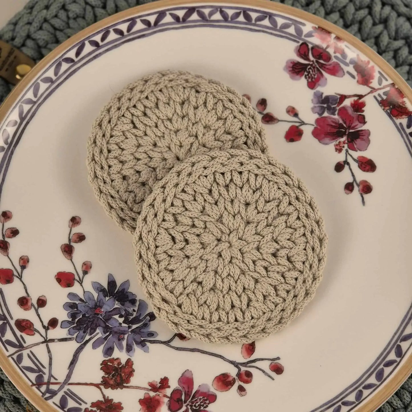 Untersetzer gehäkelt aus Baumwolle – Stilvoll & nachhaltig für Gläser, Becher & Tassen - FRANZISWELT -2024-