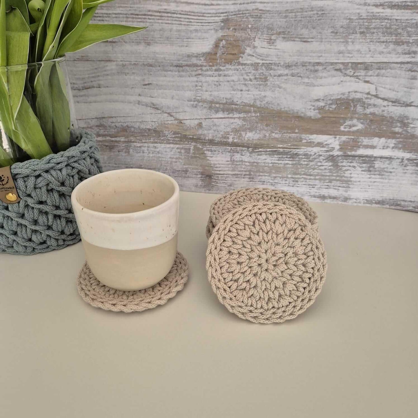 Untersetzer gehäkelt aus Baumwolle – Stilvoll & nachhaltig für Gläser, Becher & Tassen - FRANZISWELT -2024-