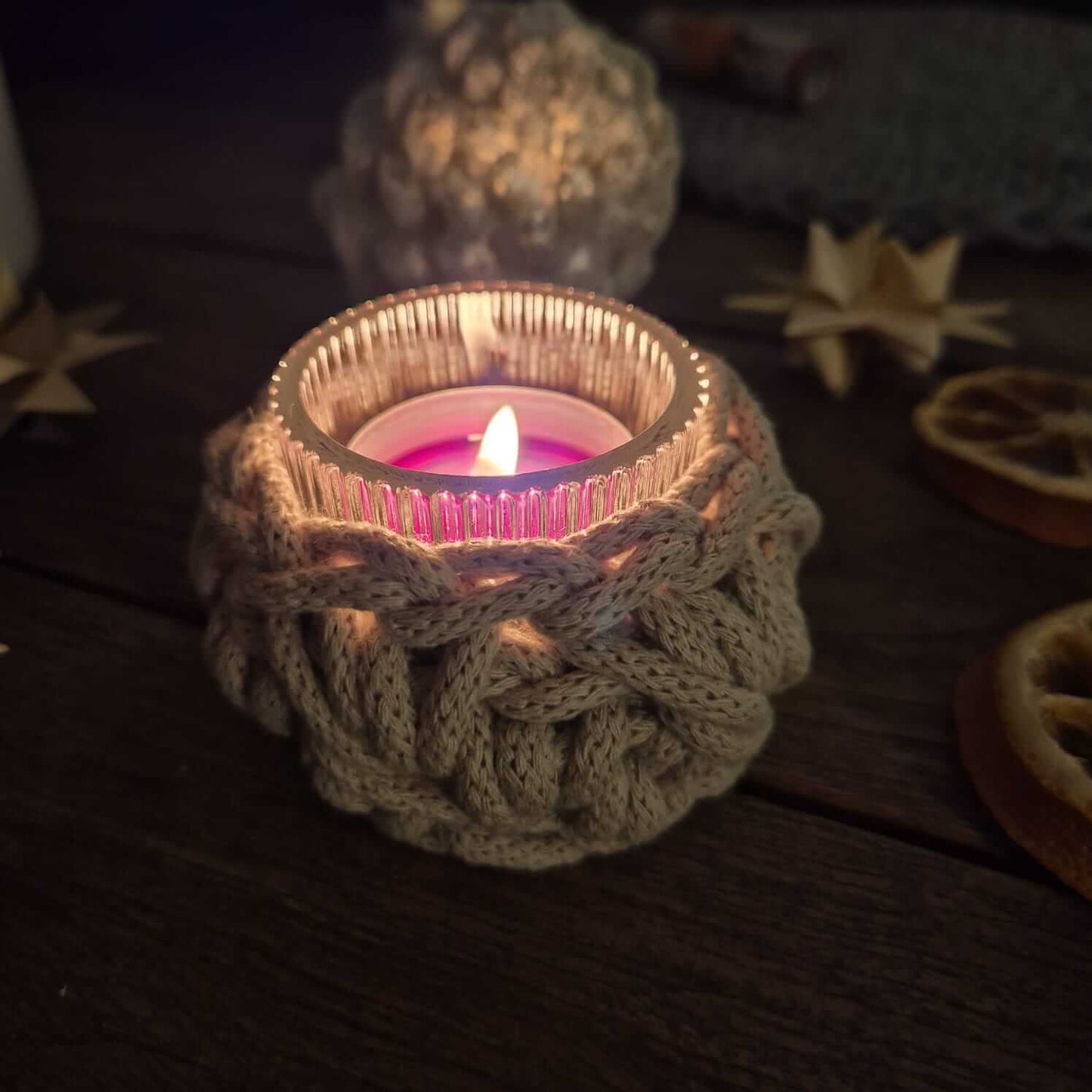 Gehäkelter Teelichthalter aus Baumwolle aus recycelter Baumwolle - handgemacht von FRANZISWELT - 2024 - 