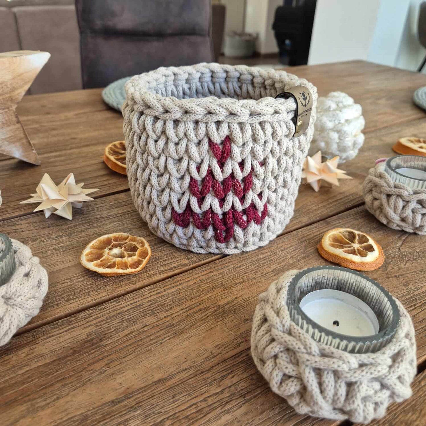 Weihnachtskorb aus Baumwolle mit Tannenbaum - Muster aus recycelter Baumwolle - handgemacht von FRANZISWELT - 2024 - 