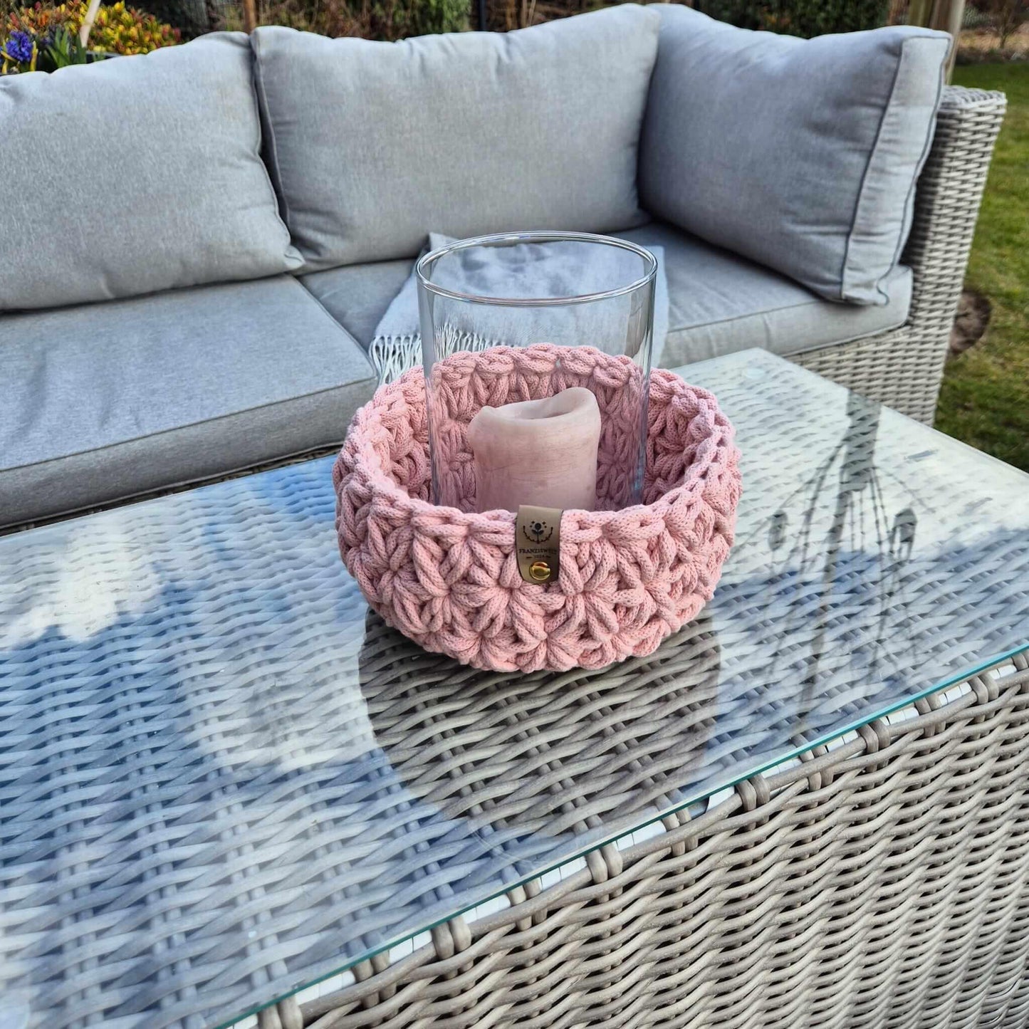 Häkelkorb mit Blumenmuster - FRANZISWELT -2024-